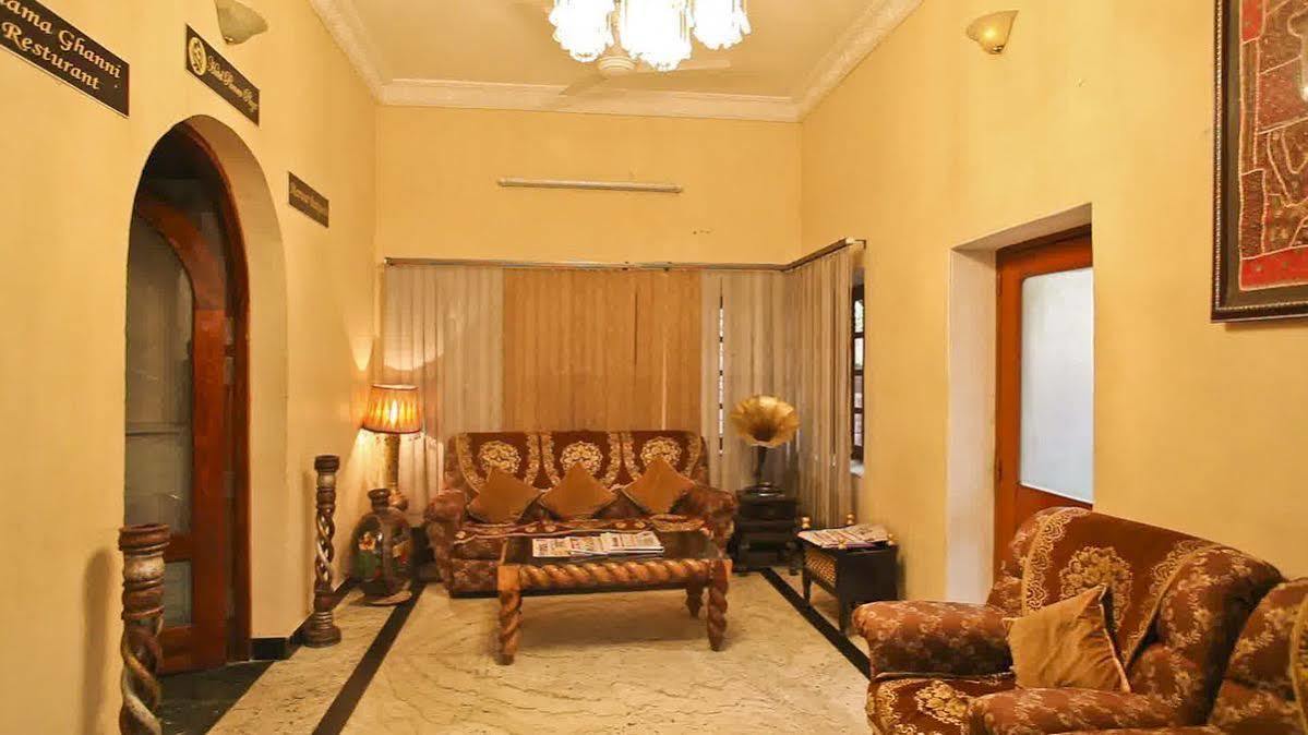 Oyo 9900 Hotel Pioneer Plaza Jodhpur  Ngoại thất bức ảnh