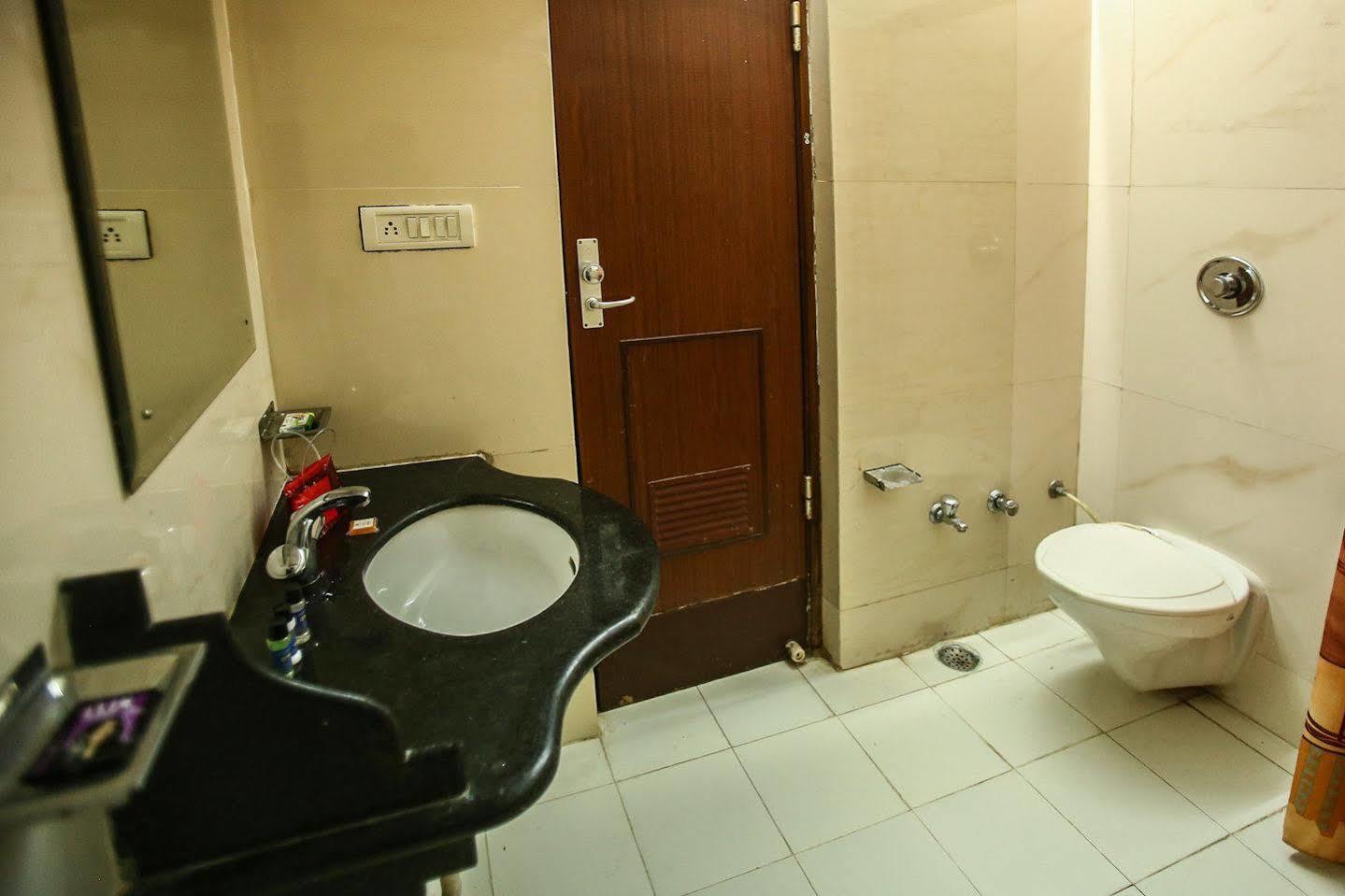 Oyo 9900 Hotel Pioneer Plaza Jodhpur  Ngoại thất bức ảnh