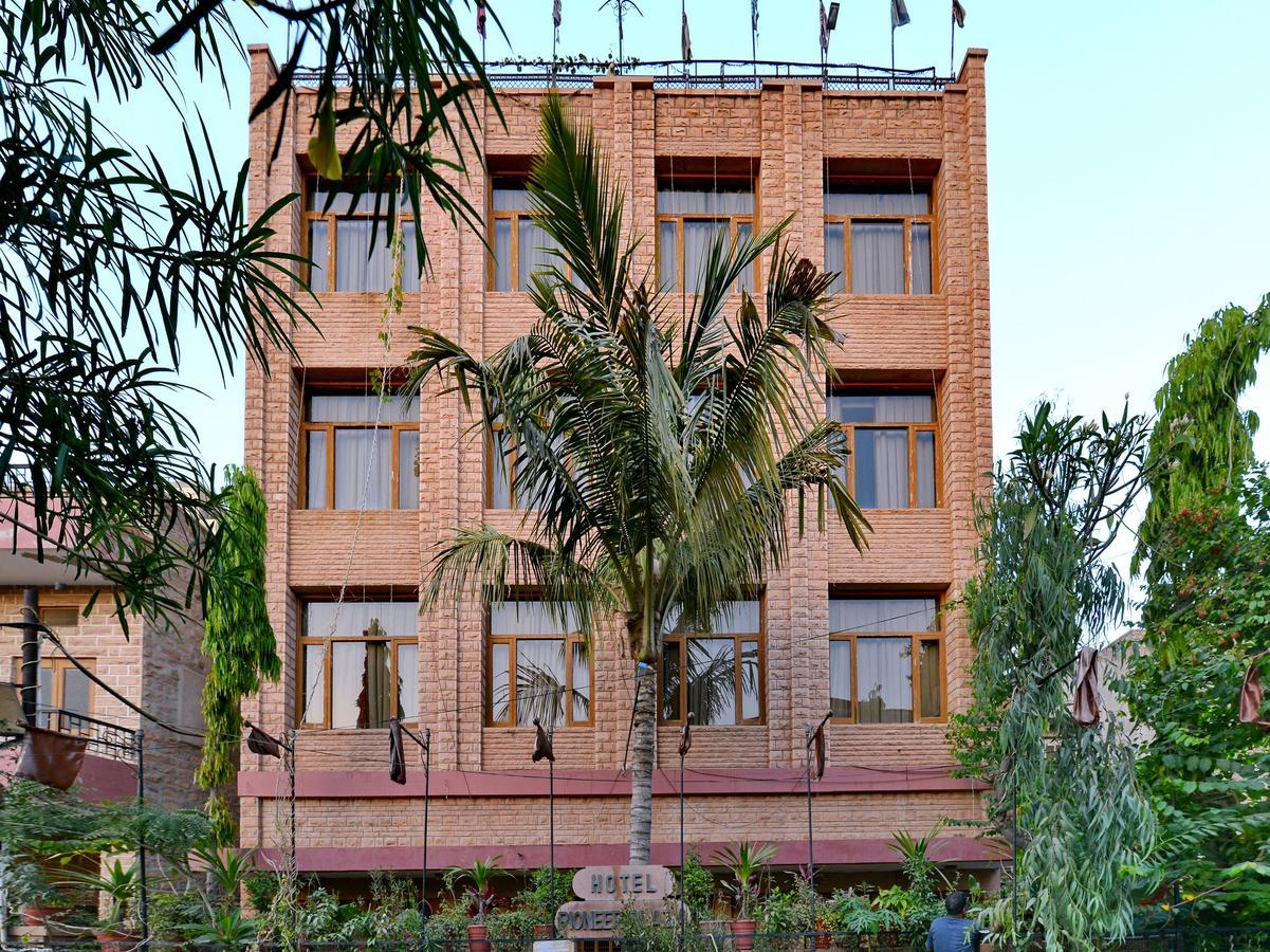 Oyo 9900 Hotel Pioneer Plaza Jodhpur  Ngoại thất bức ảnh